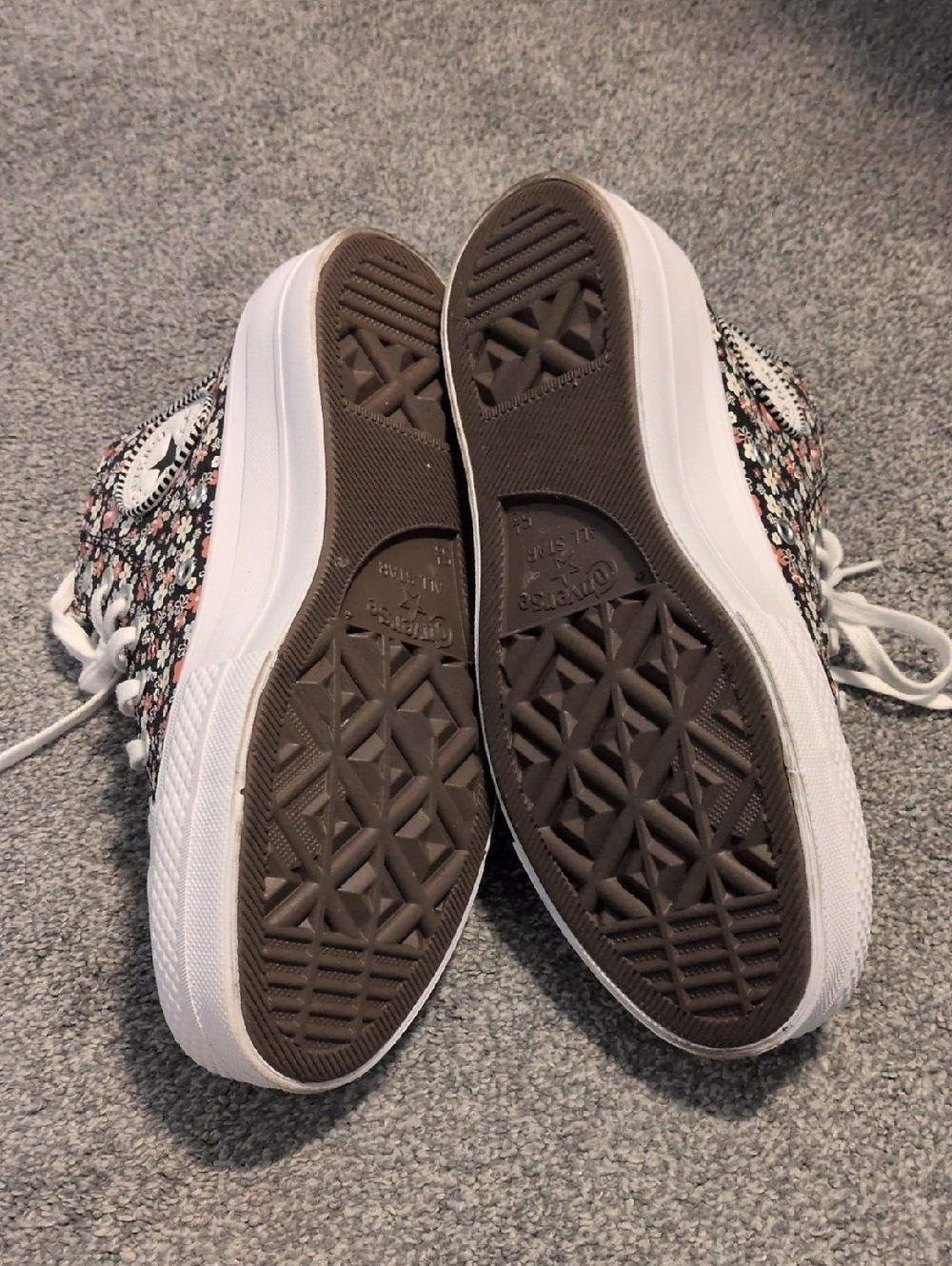 Floral Platform Converse Size 7.5 - Picture 4 of 7
